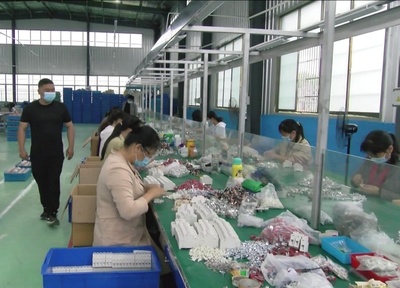 圖說通城 創(chuàng)新人事勞動代理服務(wù)，助力穩(wěn)步脫貧